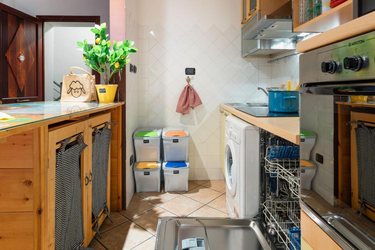 Casa Kawaii Lägenhet Cagliari Exteriör bild